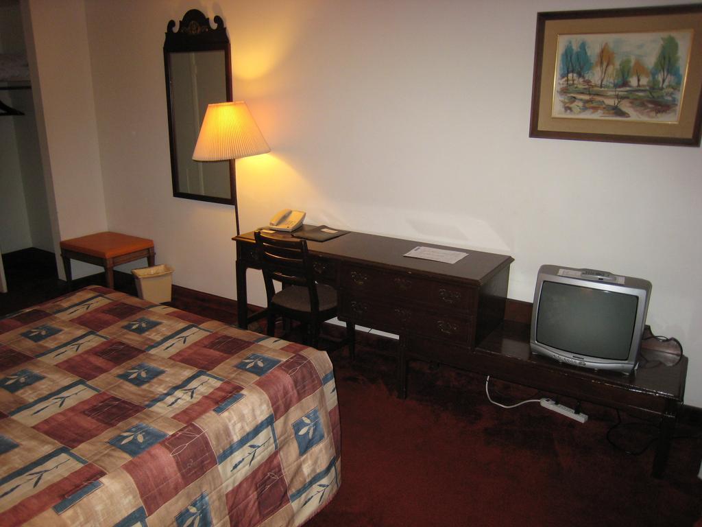 Downtowner Motor Inn Creston Zimmer foto