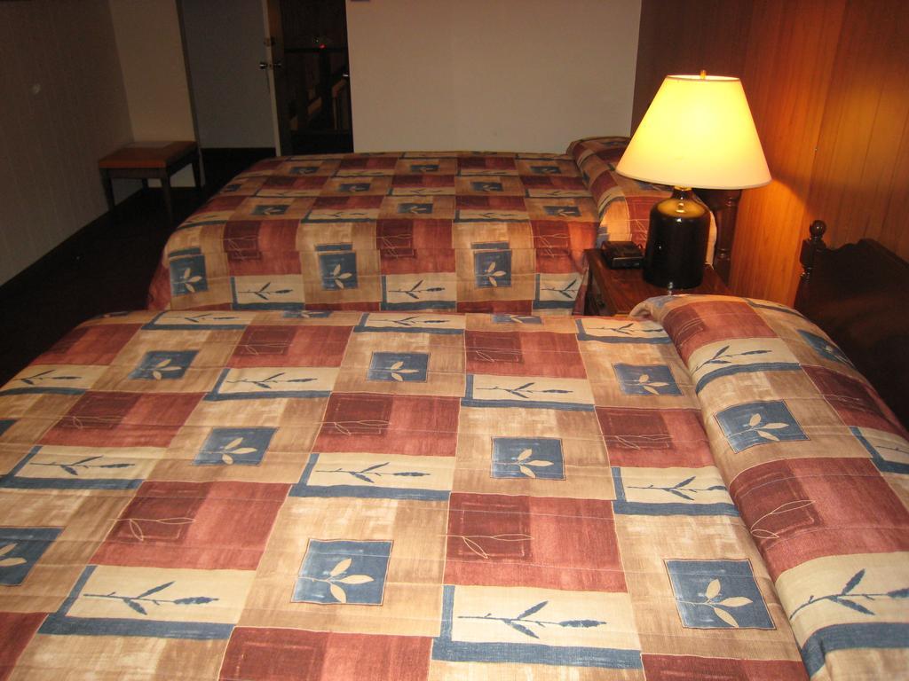 Downtowner Motor Inn Creston Zimmer foto