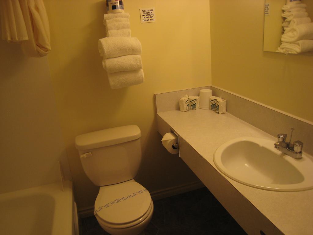 Downtowner Motor Inn Creston Zimmer foto